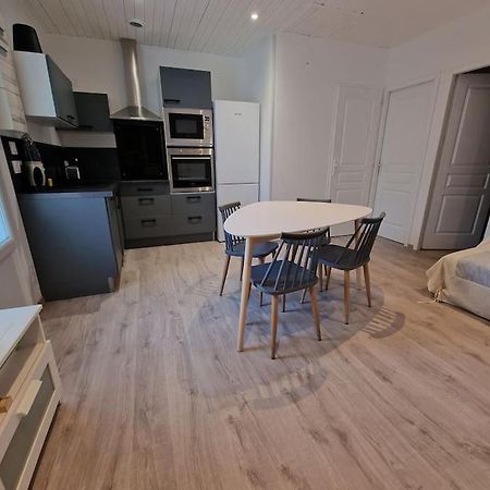 Superbe Appartement Renove A Neuf Centre Bourg Brem Sur Mer Εξωτερικό φωτογραφία