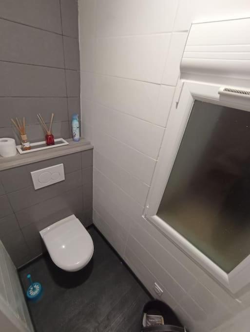 Superbe Appartement Renove A Neuf Centre Bourg Brem Sur Mer Εξωτερικό φωτογραφία