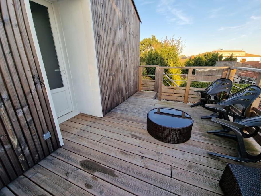 Superbe Appartement Renove A Neuf Centre Bourg Brem Sur Mer Εξωτερικό φωτογραφία